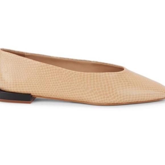 Saks Fifth Avenue Snakeskin Embossed Leather Flats Beige Shoes Size 8.5 - Picture 1 of 11